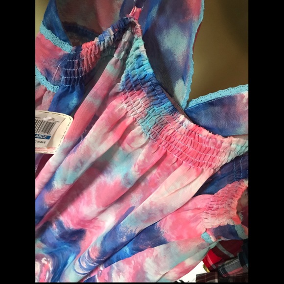 Flowy Tank NWT - Picture 8 of 8